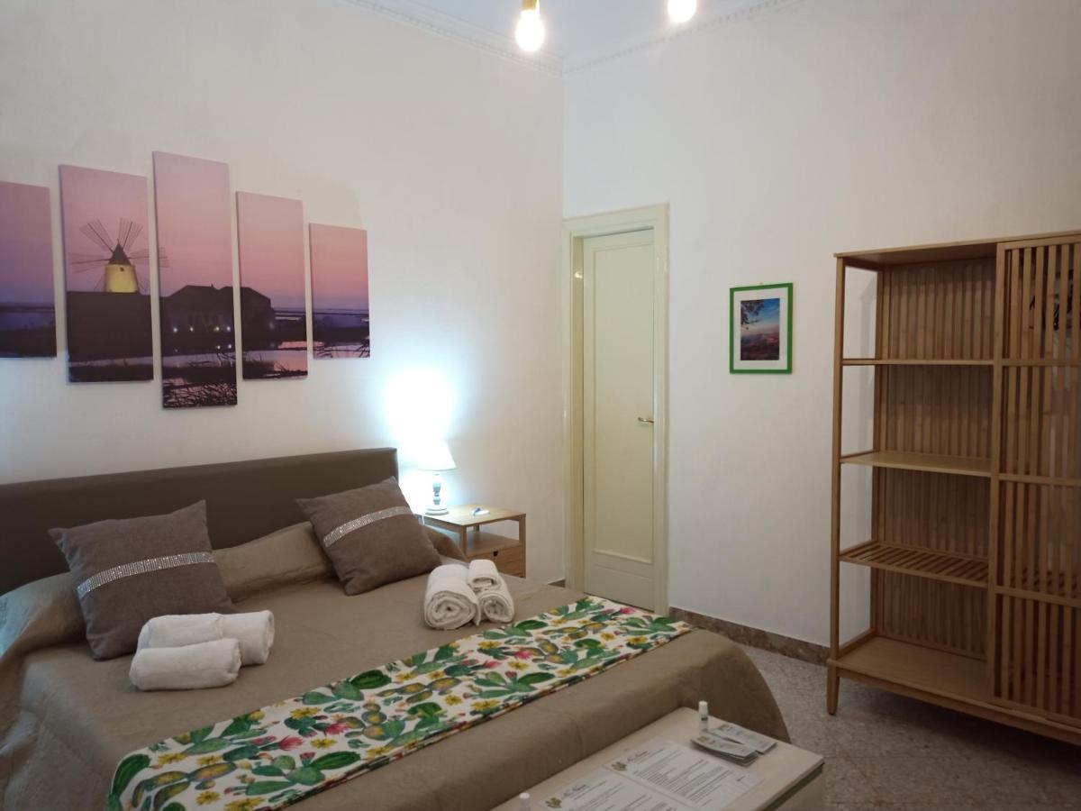 Casa Vacanze Ni Nuccia Trapani Bagian luar foto